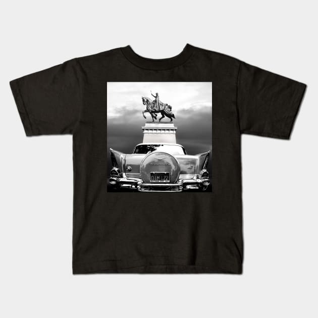 MONUMENTS SAINT LOUIS AND CHEVROLET BELAIR Kids T-Shirt by Larry Butterworth